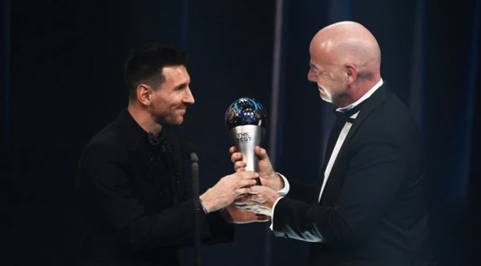 Lionel Messi recibe el premio ‘The Best’ al mejor futbolista de 2022