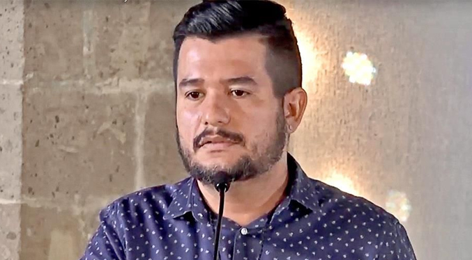 Oposición mexicana critica que exfuncionario chavista diseñe contenido para su sistema educativo