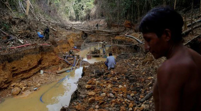 Brasil está preparando un grupo especial para expulsar mineros ilegales de oro