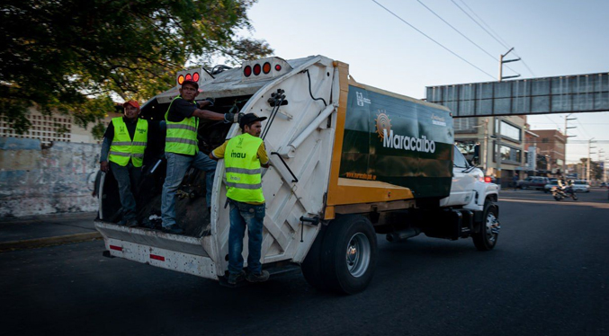 Rafael Ramírez: Estamos cada vez más cerca de recoger bisemanal la basura en Maracaibo