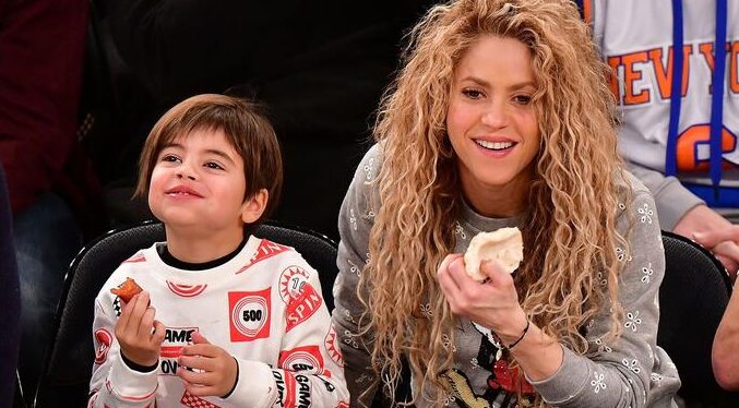 Shakira asegura que su hijo Milan quería que hiciera algo con Bizarrap
