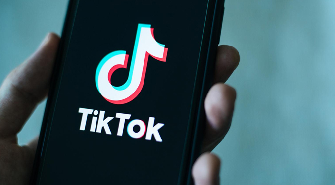 Senador de EEUU insta a Apple y Google a eliminar TikTok de las tiendas de aplicaciones