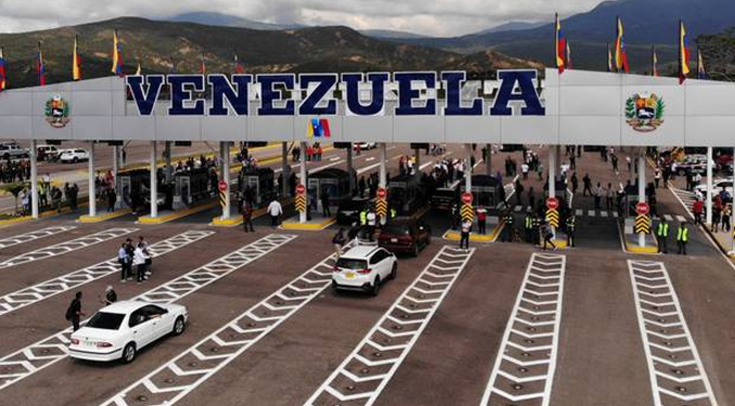 Estos son los requisitos para ingresar los vehículos venezolanos hasta Colombia