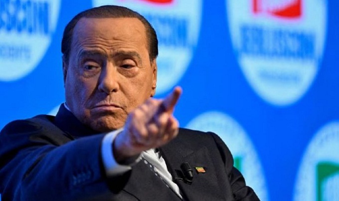 Berlusconi culpa a Zelenski de la guerra