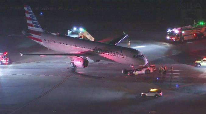 Choque de avión con autobús en aeropuerto de Los Angeles deja varios heridos
