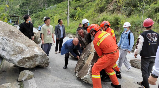 Nuevo deslizamiento frena rescate en mina con 49 desaparecidos en China