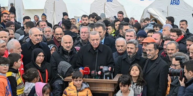 Gobierno turco costeará hospedaje de los sobrevivientes durante un año