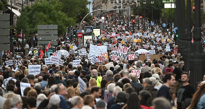 Masiva manifestación por la sanidad pública en Madrid