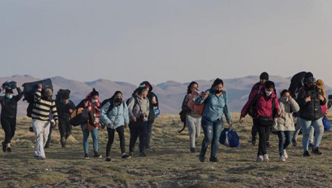 Chile militariza su frontera para frenar el paso ilegal de migrantes