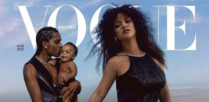 Rihanna es la portada de marzo de Vogue UK junto a su familia (Foto)