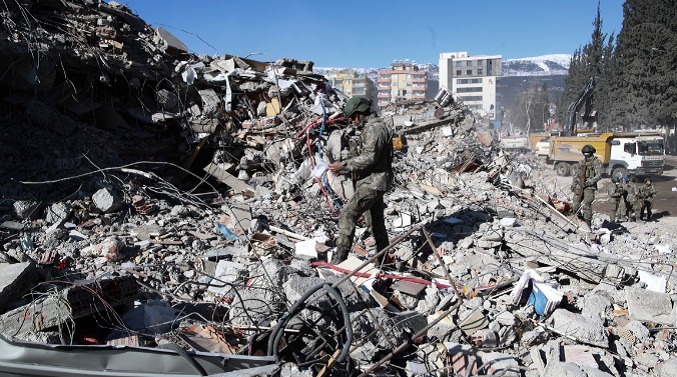 Nuevo terremoto en Turquía causa un muerto y 69 heridos