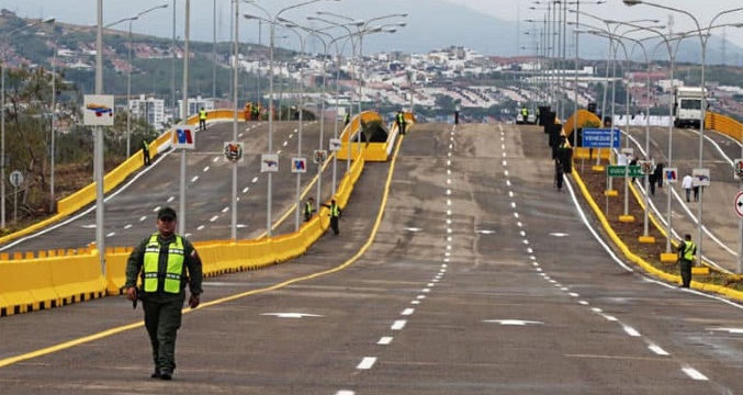 Disminuye el tránsito de vehículos venezolanos por puente Tienditas