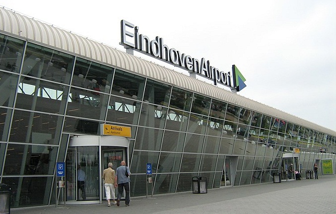 Interrumpen el tráfico aéreo en un aeropuerto de Países Bajos por amenaza de bomba