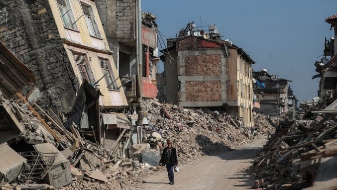 Banco Mundial estima en 34 millardos los daños en Turquía por el terremoto