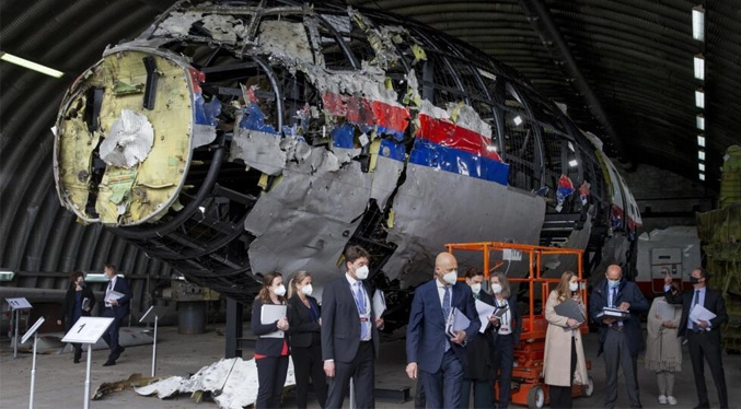 ‘Fuertes indicios’ de que Putin decidió dar el misil que derribó vuelo MH17 en Ucrania
