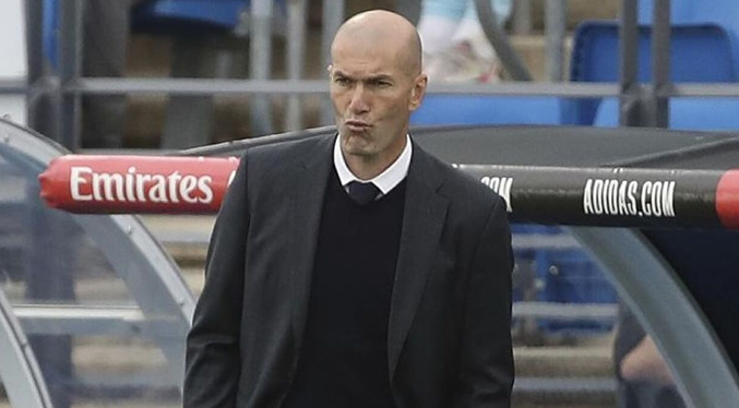 Zidane cambia el fútbol por la Fórmula Uno
