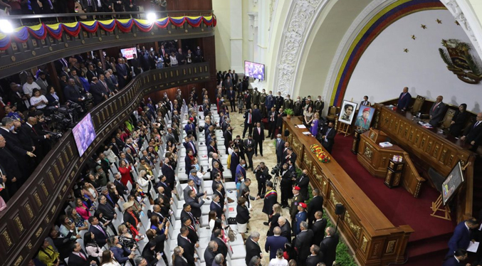 Diputados venezolanos debatirán con parlamentarios colombianos programa común legislativo