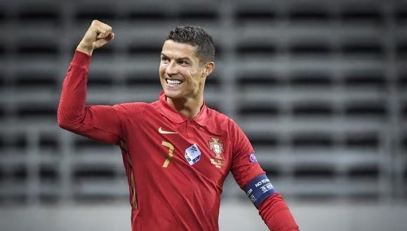 Roberto Martínez habría acordado la convocatoria de Cristiano Ronaldo para su debut con Portugal