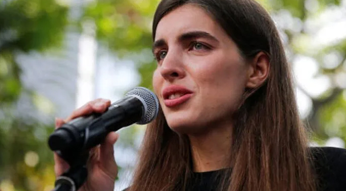 Delcy Rodríguez realiza restructuración en la cancillería: Sale Camila Fabri de Saab