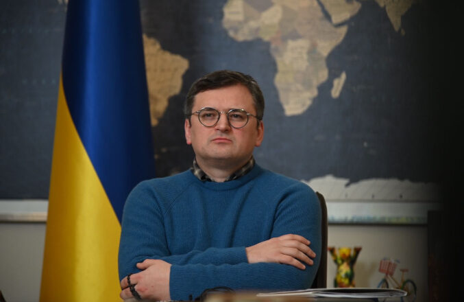 Canciller de Ucrania aplaude orden de detención contra Putin: “La Justicia está en marcha”