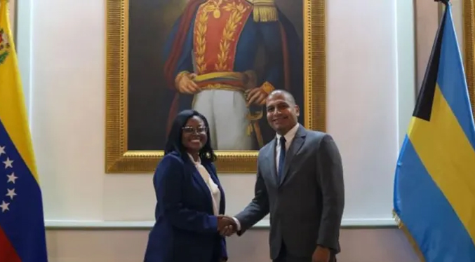 Embajadora de Bahamas llega a Venezuela para formalizar la acreditación
