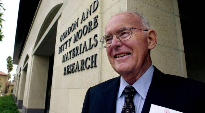 Muere Gordon Moore, uno de los fundadores de Intel