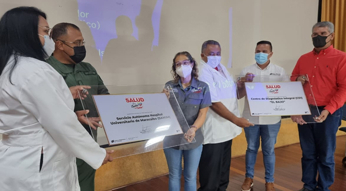 Ministra de salud reconoce la labor de los médicos en Zulia