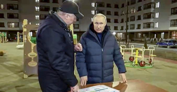 Putin viaja por primera vez al Donbás en una visita relámpago a Mariúpol