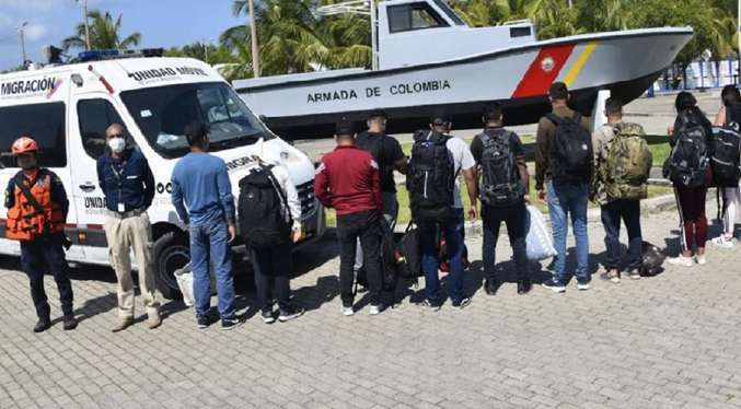 Armada de Colombia rescata a 30 migrantes venezolanos frente a la isla San Andrés