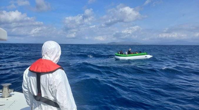 Fallecen 29 migrantes tras un naufragio frente a la costa de Túnez