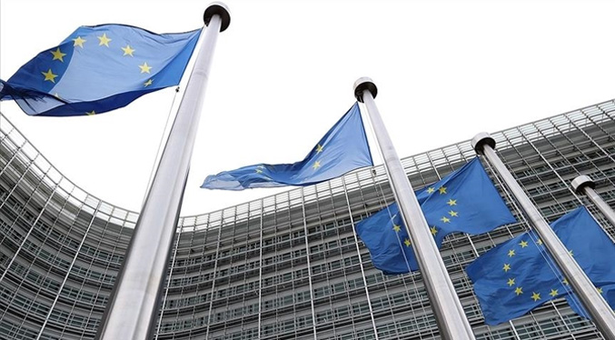 La UE da luz verde a un plan por 2.000 millones de euros para apoyar a Ucrania
