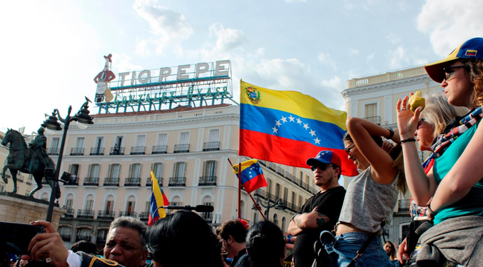 Oposición venezolana presenta una plataforma en España para buscar un candidato