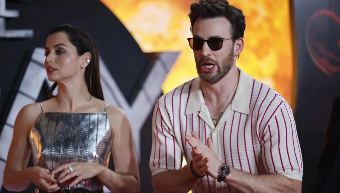 Ana de Armas y Chris Evans, juntos de nuevo en el film «Ghosted»