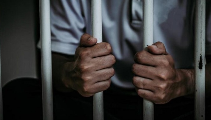 Condenan a jóvenes a 30 años de prisión por matar a un hombre