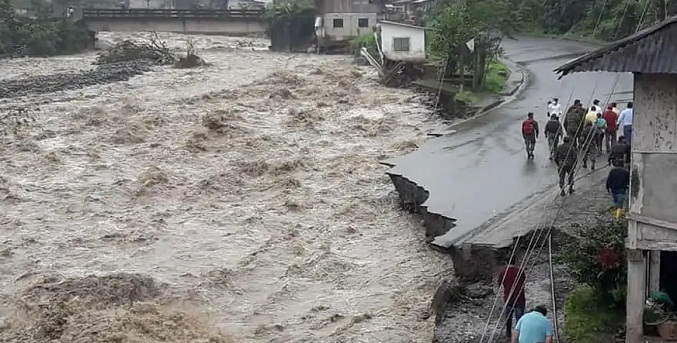 Inundaciones dejan tres fallecidos y unas dos mil familias afectadas en Ecuador