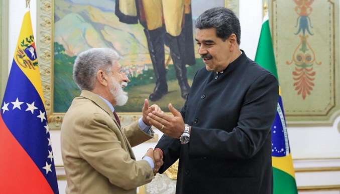 Maduro recibe en Miraflores a funcionarios brasileños para acentuar relaciones