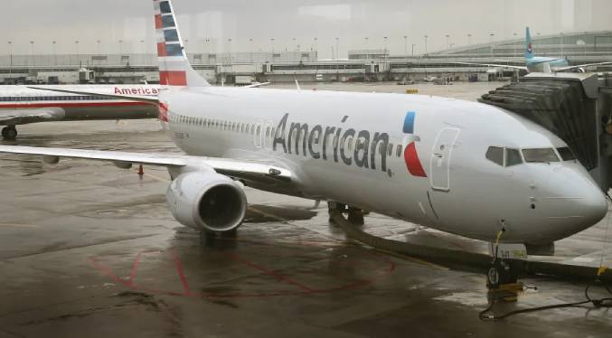 Muere empleado de American Airlines tras incidente en plena pista del aeropuerto de Austin