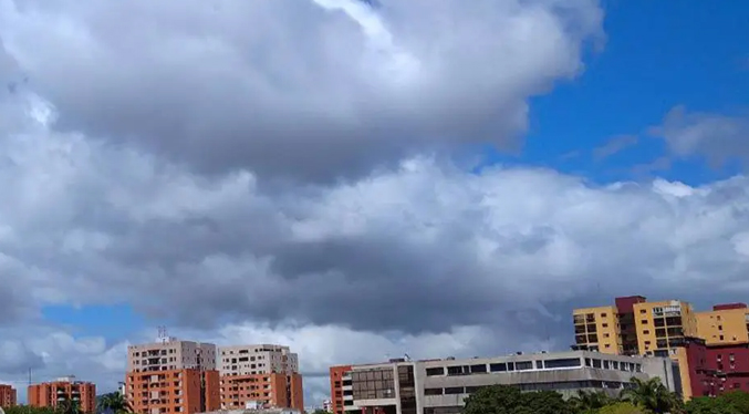 Venezuela amanece con cielos despejado este 23-D