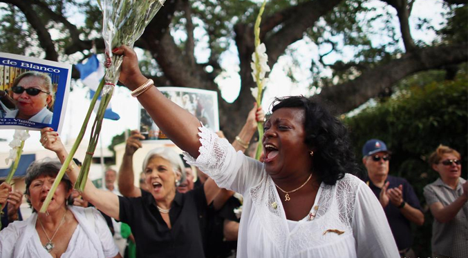 Liberan a una de las Damas de Blanco en Cuba