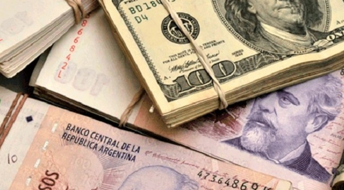 Dólar paralelo se dispara en Argentina