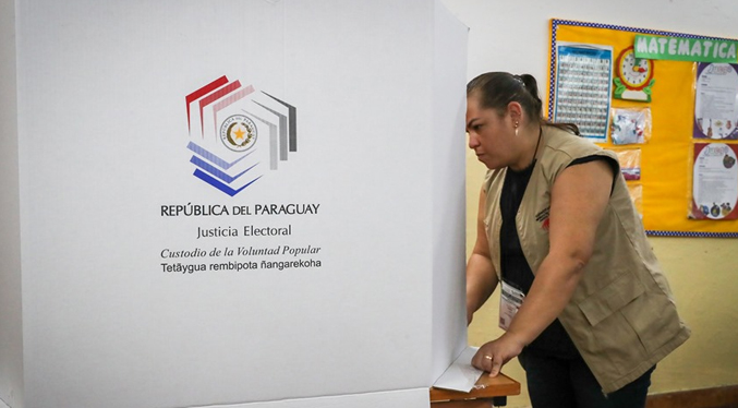 Centros de votación abren en Paraguay para las elecciones generales