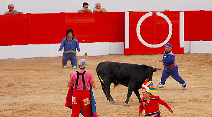 Espectáculos de los enanos toreros quedan prohibidos en España