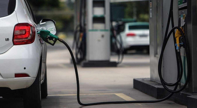 Pdvsa asegura que gasolina que llega a Zulia está en buen estado