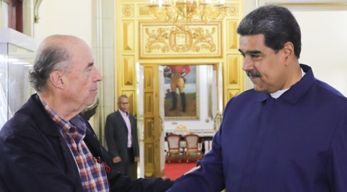 Maduro recibe al canciller colombiano en Miraflores