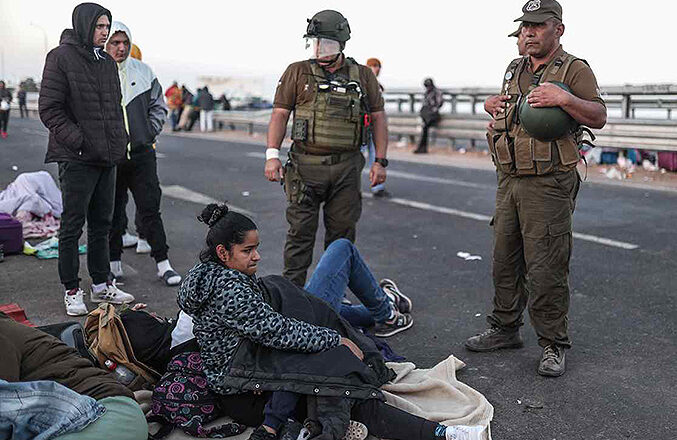 Obispos de Perú instan a resolver crisis migratoria en frontera con Chile