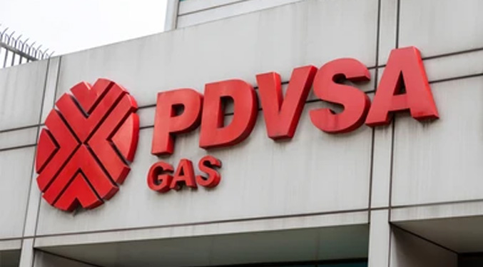Venezuela apunta a reservas de gas para paliar caída de producción de crudo