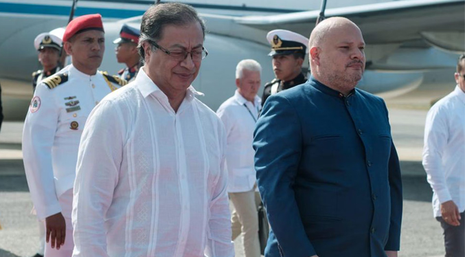 Petro anticipará el regreso a Colombia para reunirse con la oposición venezolana