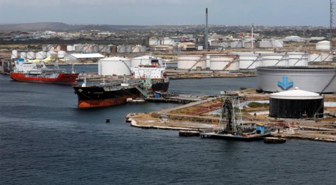 Exportación de petróleo de PDVSA se ubicó en 877.032 bpd en julio