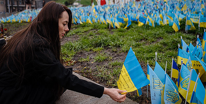 El «inmenso dolor» de las viudas de guerra ucranianas