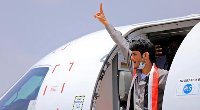 Otros 104 presos yemeníes liberados tras el canje de cientos de detenidos